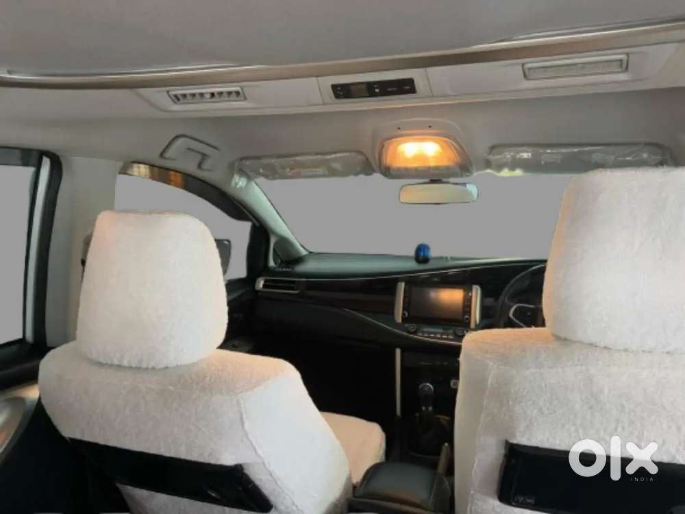 Toyota Innova Crysta 2023 Diesel 40000 Km Driven