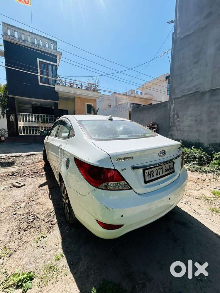 Hyundai Fluidic Verna 2013