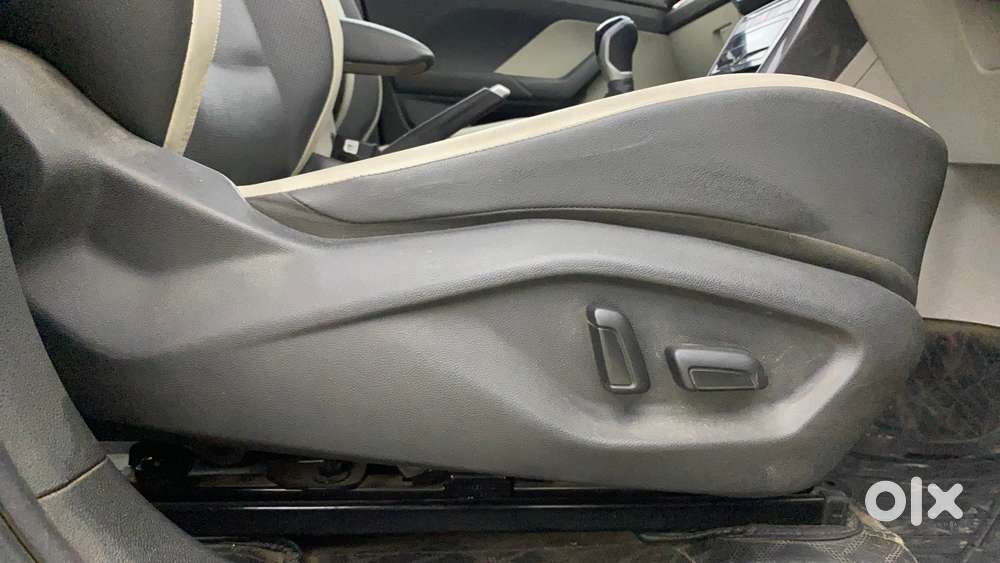 Volkswagen Taigun Topline 1.0 Tsi Mt (electric Seats), 2024, Petrol