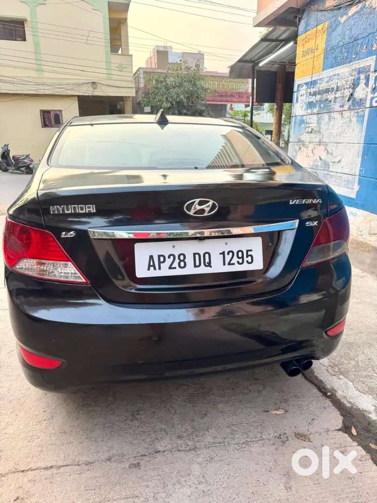 Hyundai Verna 2012