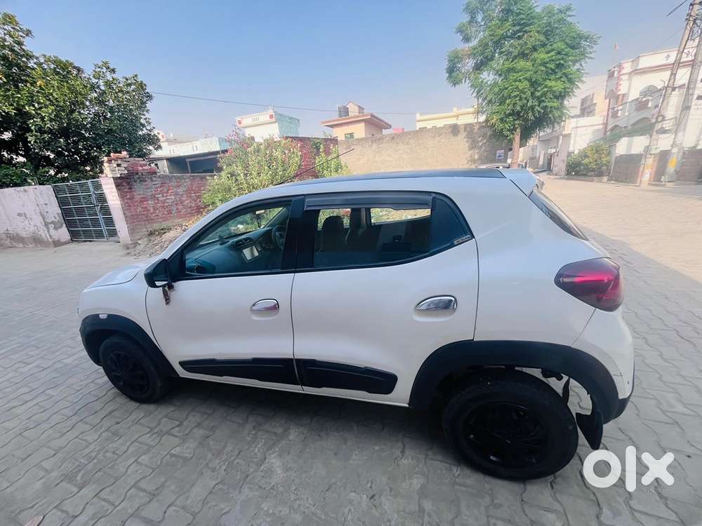 Kwid 42000 Km Run With Jbl Speaker And Amplifier