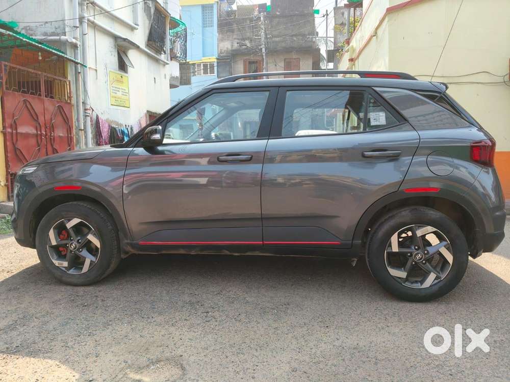 Hyundai Venue Sports ( N Line) Petrol 2019