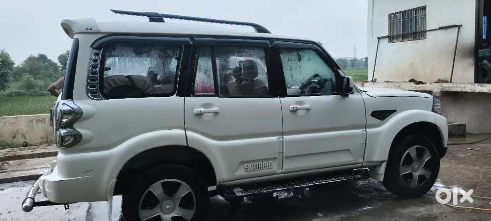Mahindra Scorpio 2.2 2016