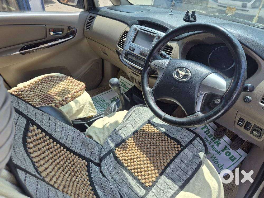 Toyota Innova 2.5 Z Diesel 7 Seater, 2015, Diesel