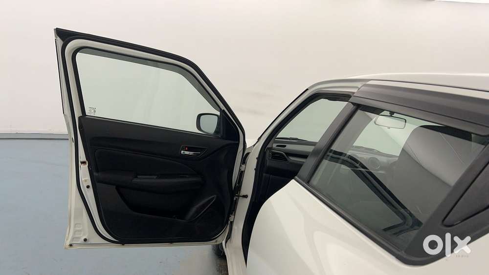 Maruti Suzuki Swift Vvt Vxi, 2022, Petrol