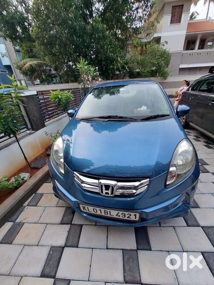 Well Maintained Honda Amaze