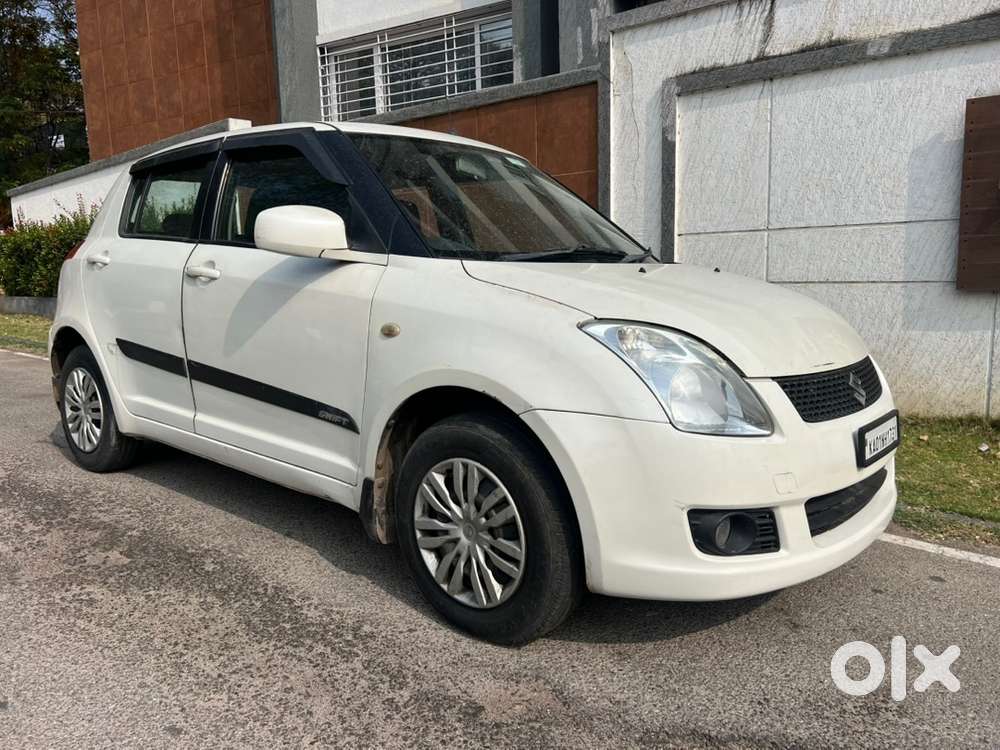 Maruti Suzuki Swift 2011 Petrol 100000 Km Driven