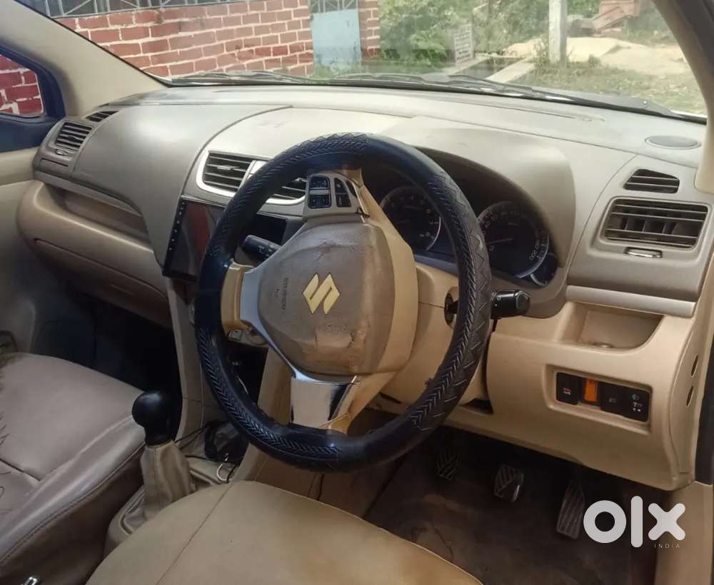Maruti Suzuki Ertiga 2012 Petrol Well Maintained