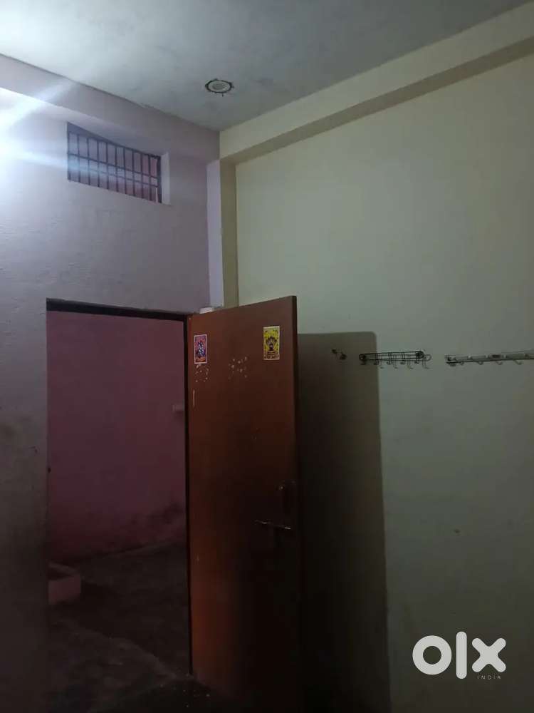 2 room rent only 4000  ,kichan, bhathroom