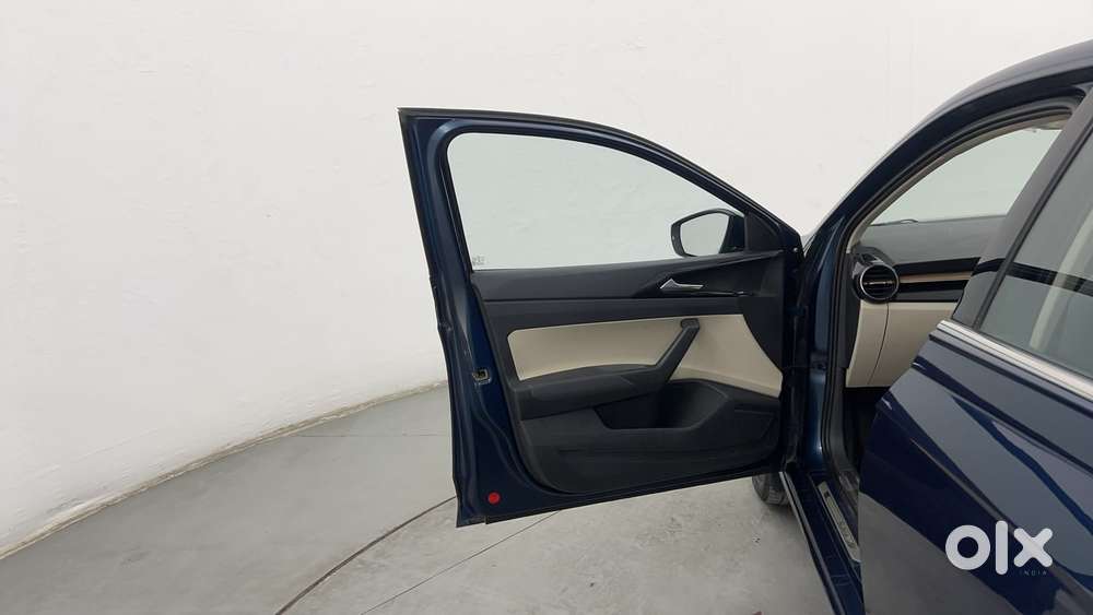 Skoda Slavia Style 1.0l Tsi Mt, 2024, Petrol