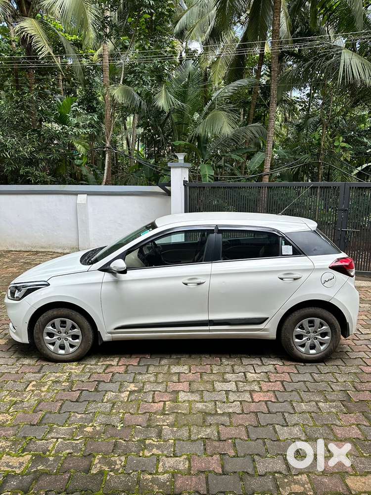 Hyundai I20 2015 Petrol Well Maintained