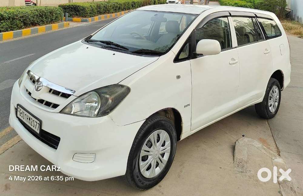 Toyota Innova 2009-2011 2.0 G4 Petrol 8-seater, 2007, Petrol