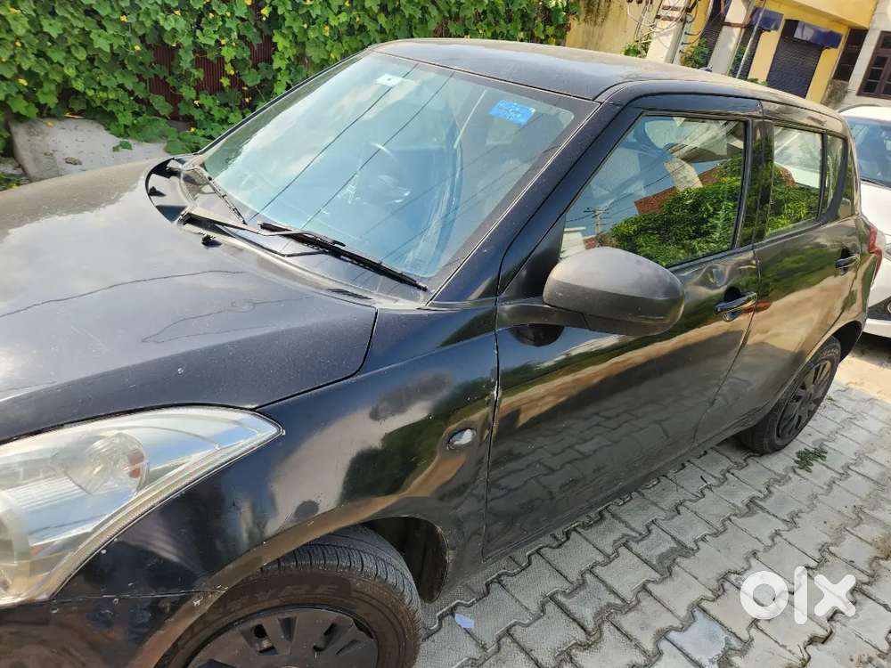 Maruti Suzuki Swift Lxi Petrol 2012