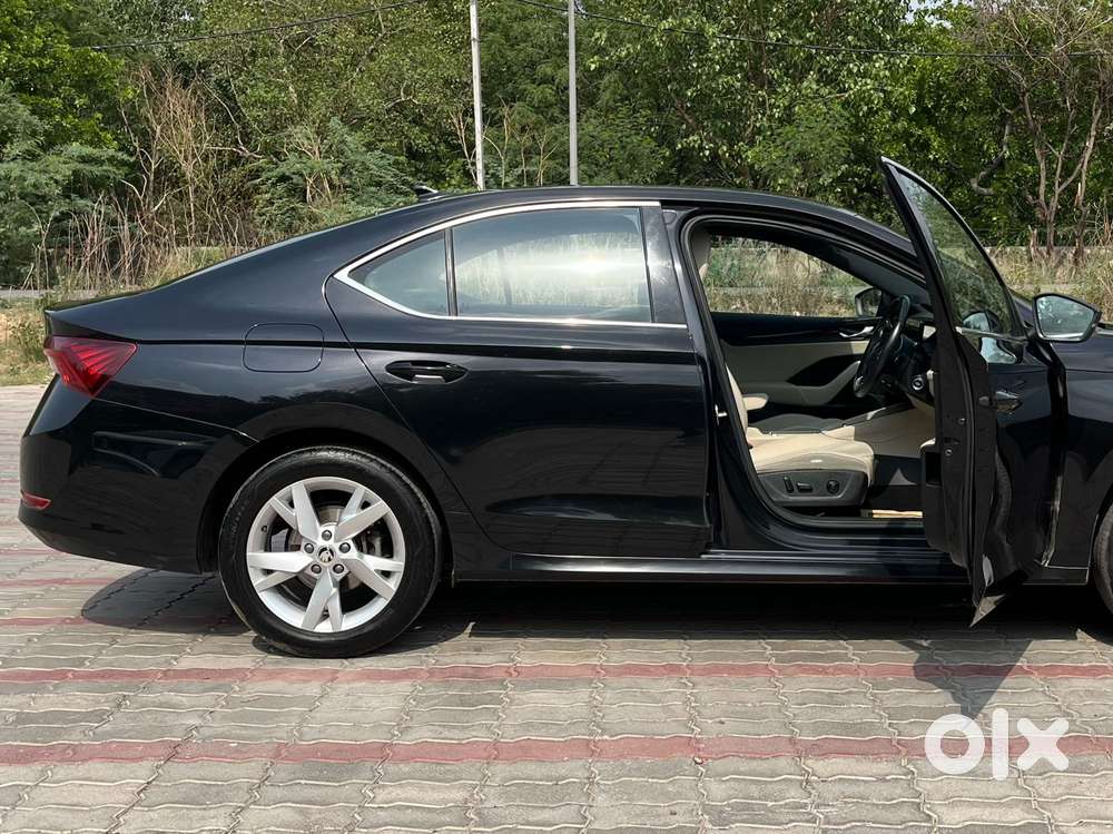 Skoda Octavia 2.0 Style Tsi At, 2021, Petrol
