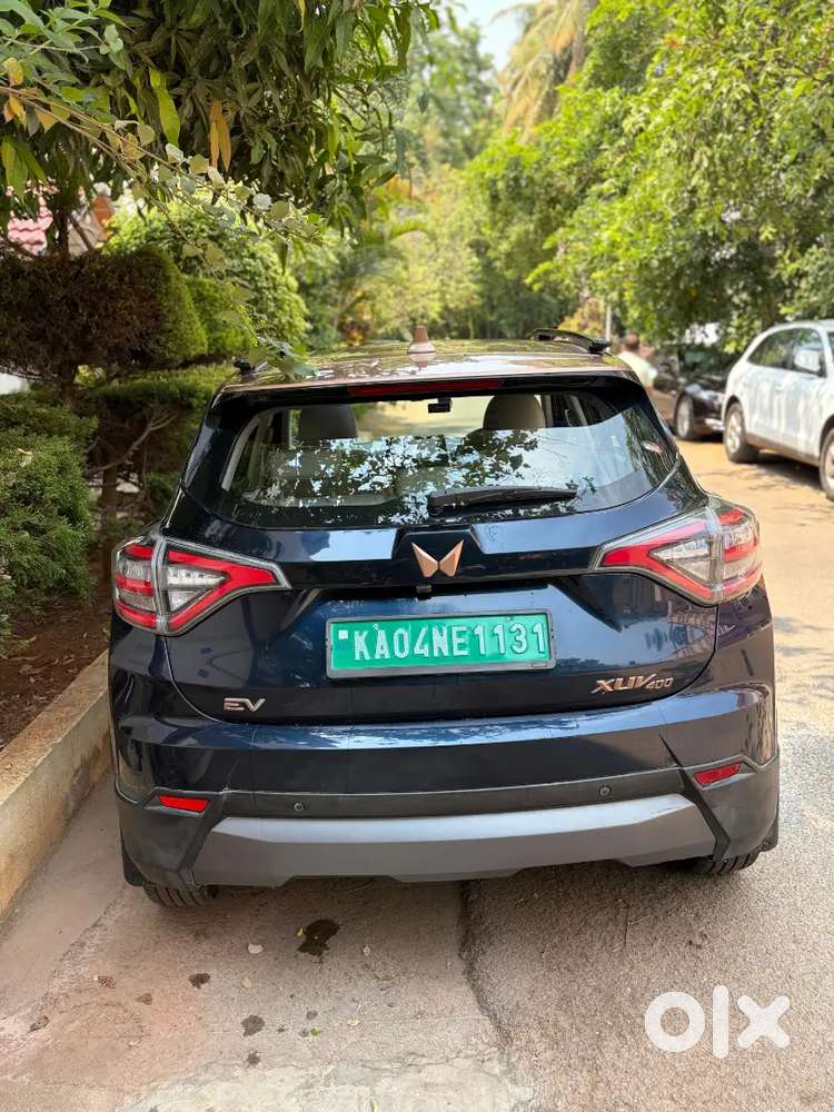 Xuv 400 Ev El (o)39.4 Dual Tone 2024topend Model 7.2 Kw Fast Charge