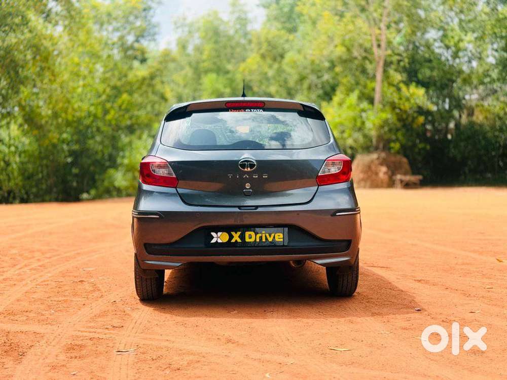 Tata Tiago 1.2 Revotron Xm, 2025, Petrol