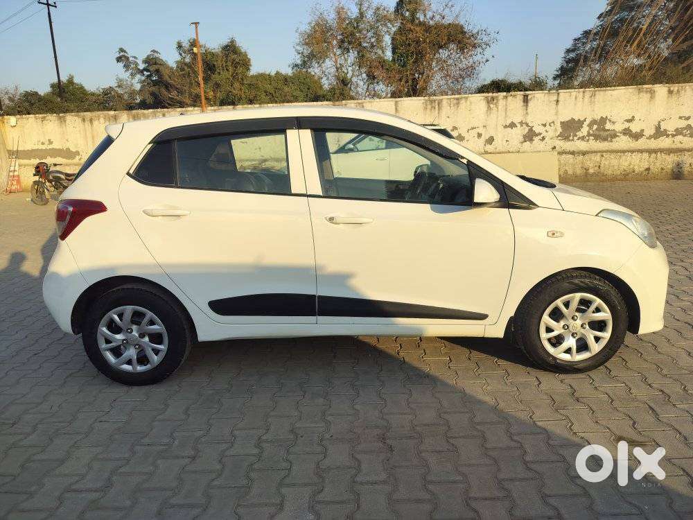 Hyundai Grand I10 2016-2017 Magna, 2017, Cng & Hybrids