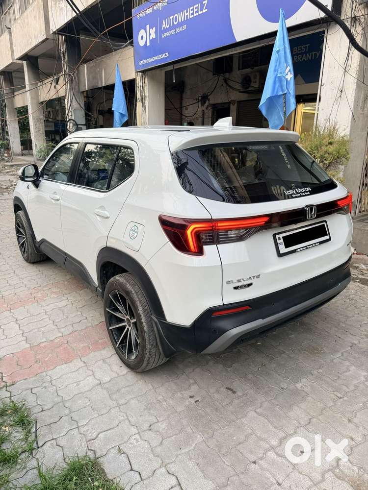 Honda Elevate V Mt, 2025, Petrol