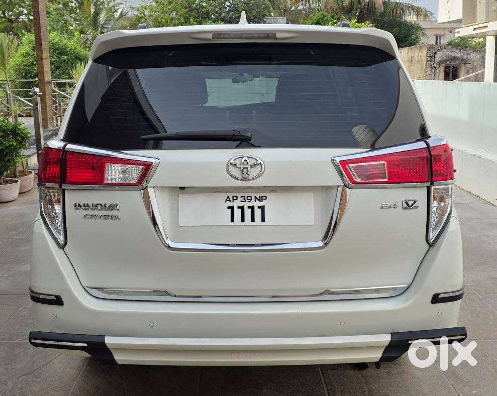 Toyota Innova Crysta 2.4 V 7 Str, 2021, Diesel