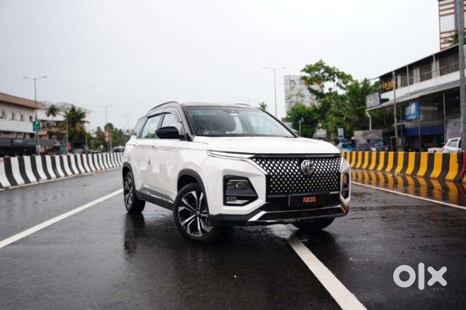 Mg Hector Plus, 2023, Petrol