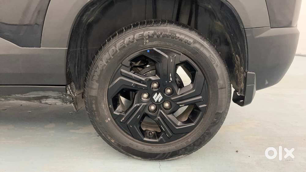 Maruti Suzuki Vitara Brezza 1.5 Zxi At, 2023, Petrol