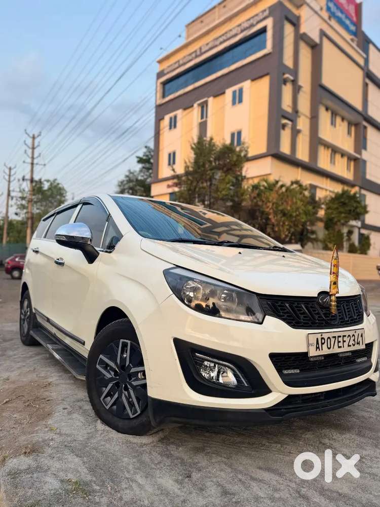 Mahindra Marazzo Diesel 2018