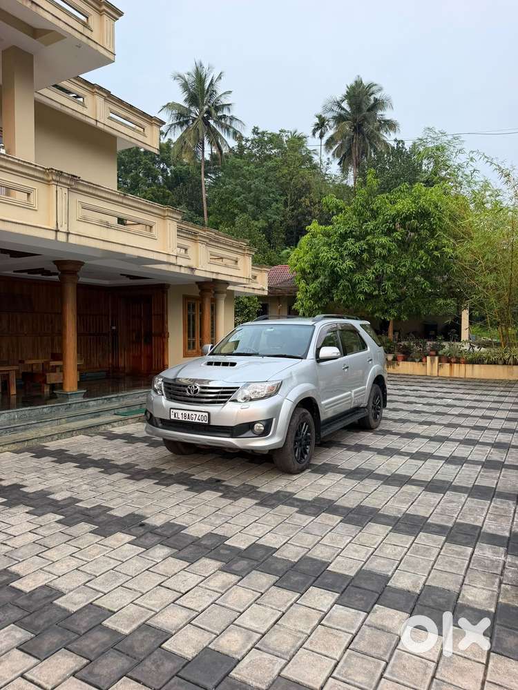 Toyota Fortuner 4x2 At, 2014, Diesel