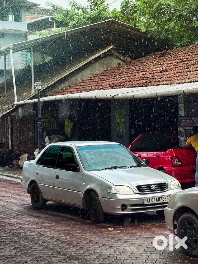 Esteem Maruti Suzuki Vxi 2006