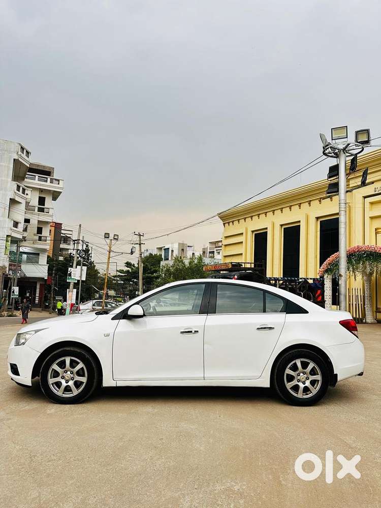 Chevrolet Cruze Ltz At 2012 Top Model  Single Owner  Well Maintained