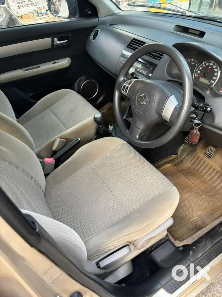 Maruti Suzuki Swift Dzire 2011