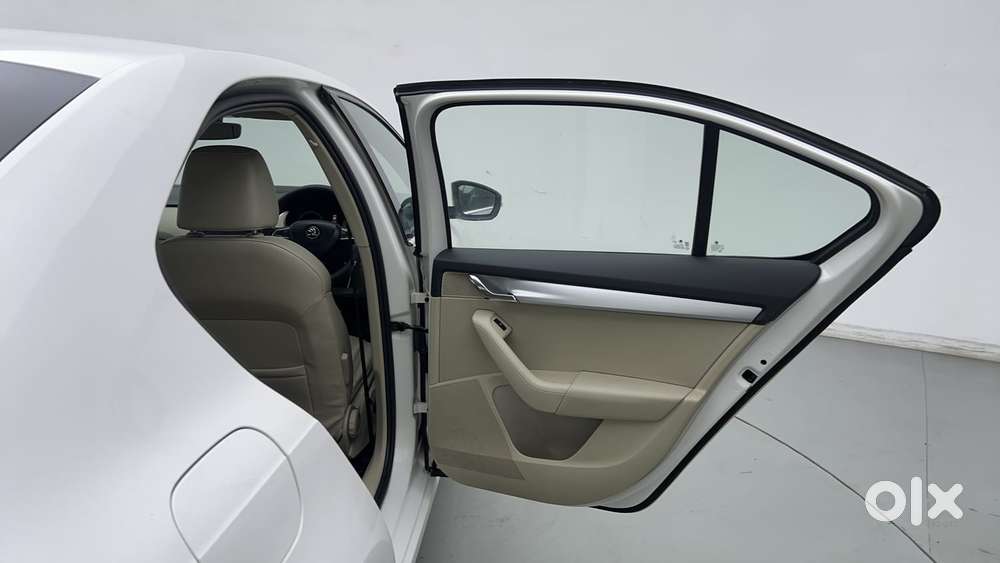 Skoda Octavia 1.8 Tsi Style At, 2018, Petrol