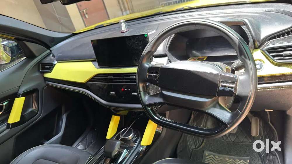 Harrier Adventure Plus Signature Edition