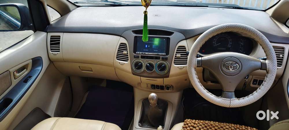Toyota Innova Crysta 2.5z, 2006, Diesel