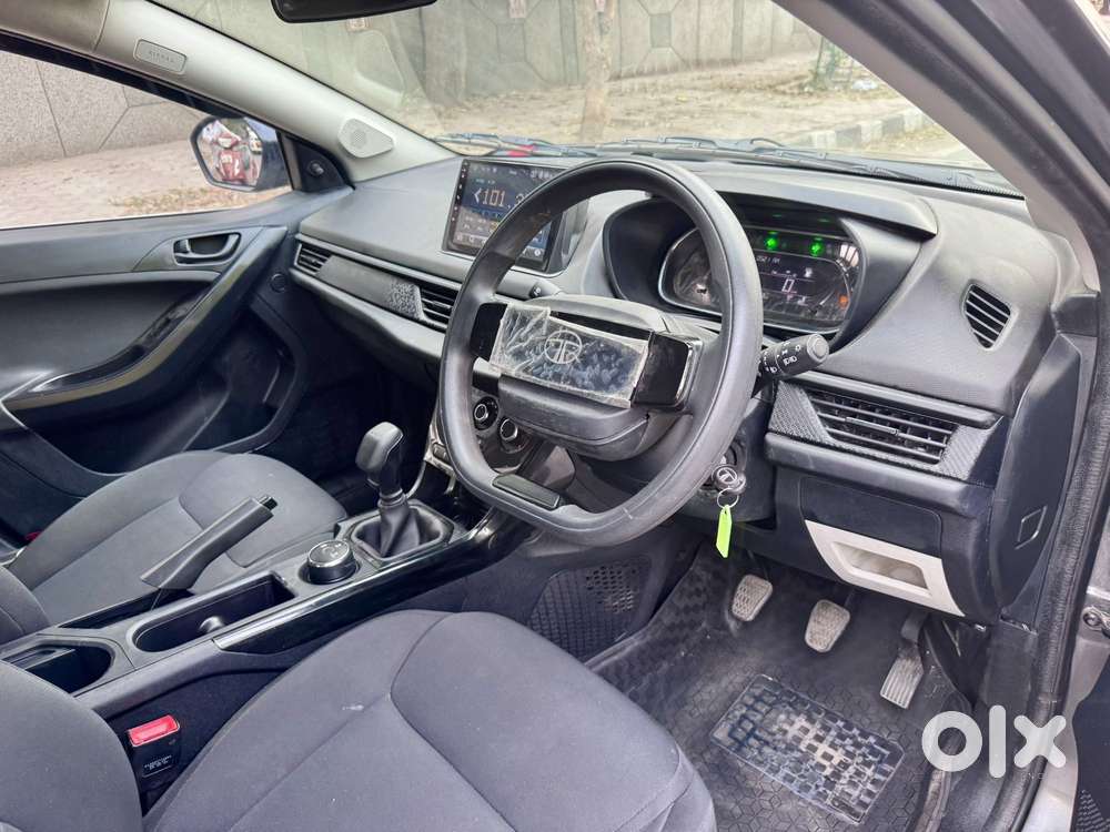 Tata Nexon Pure 1.2 Revotron Petrol 6 Mt, 2025, Petrol