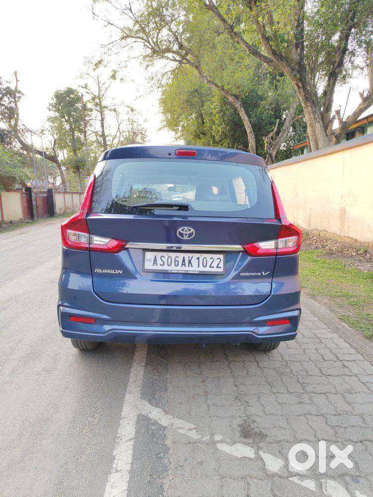 Toyota Rumion V Mt, 2023, Petrol