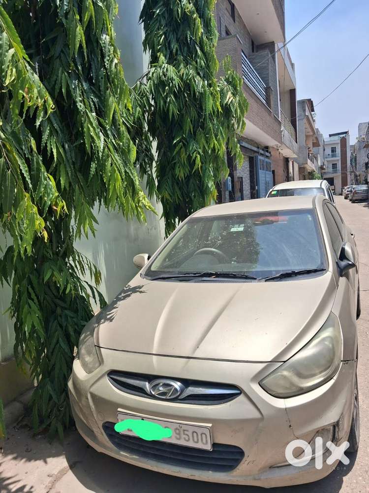 2011 Hyundai Fludic Verna Diesel Manual