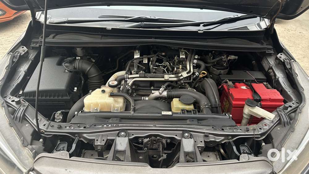 Toyota Innova Crysta 2.8 Gx At 8 Seater, 2018, Diesel