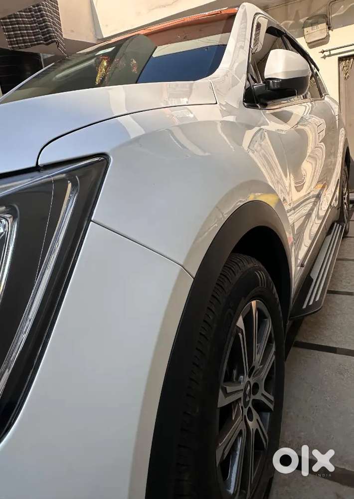 Mahindra Xuv700 2024 Diesel Well Maintained