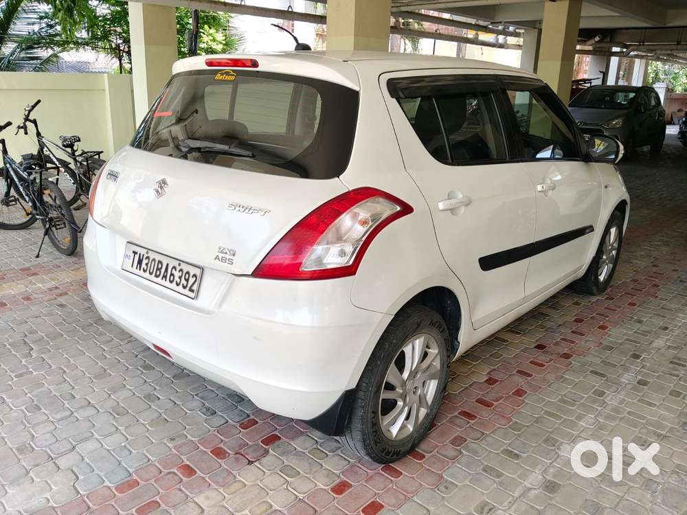 Maruti Suzuki Swift Vvt Zxi, 2014