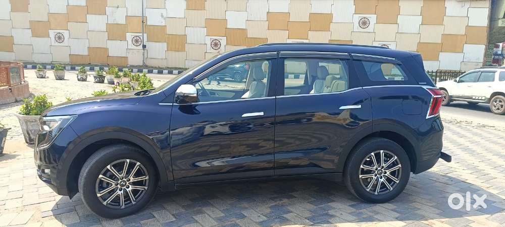 Mahindra Xuv700 2.2 Ax 7 Diesel Mt Luxury Pack Str, 2023, Diesel