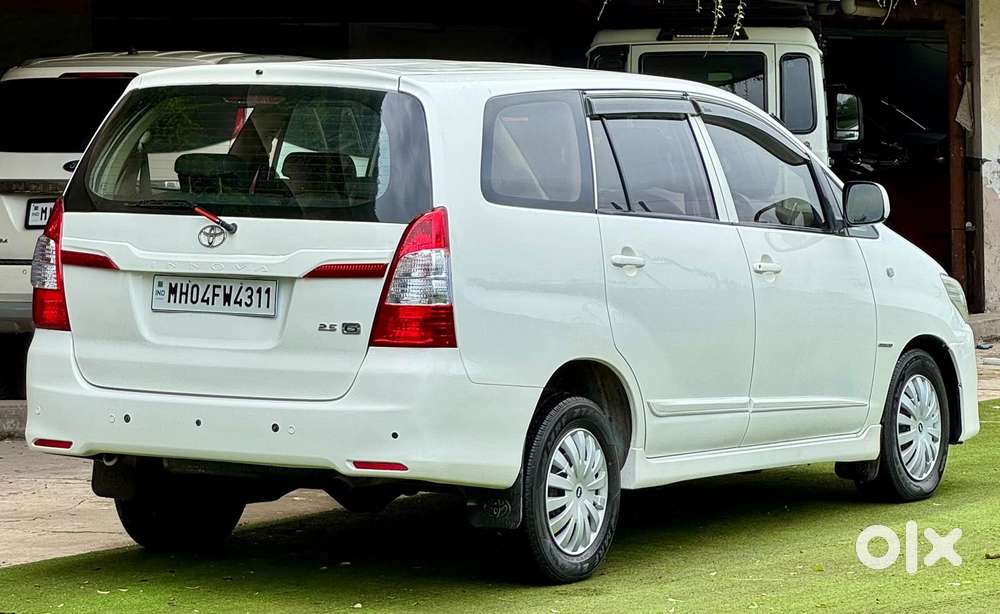 Toyota Innova 2.5 Gx (diesel) 8 Seater Bs Iv, 2016, Diesel