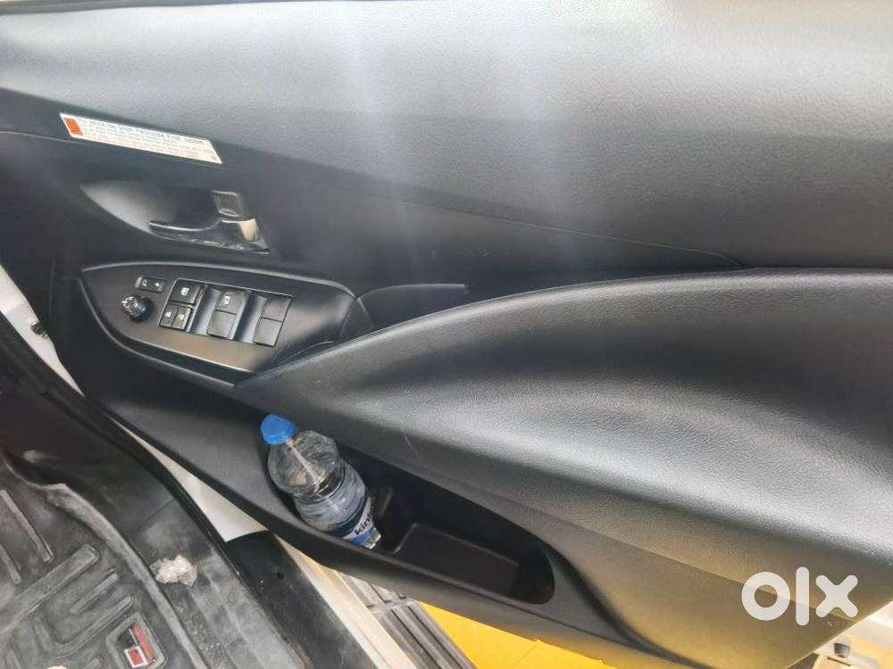 Toyota Innova Crysta 2.4 G Mt 8s, 2024, Diesel