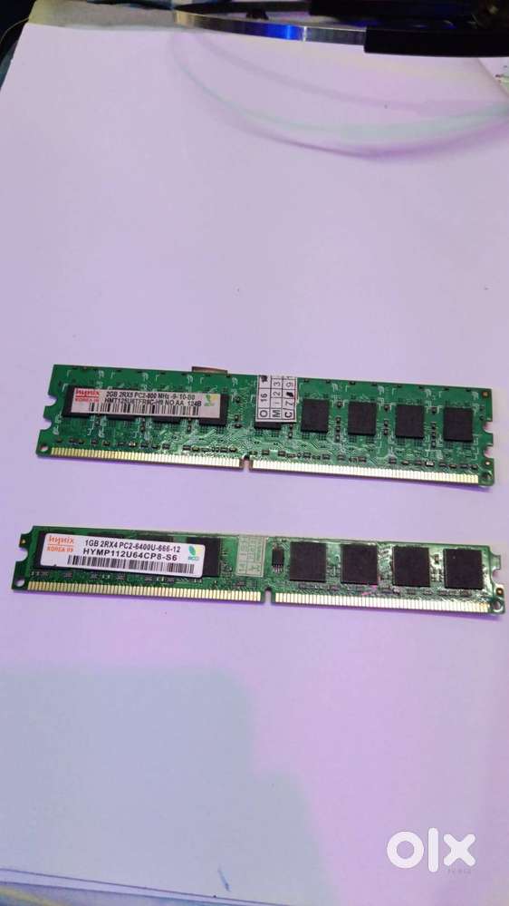 Hynix 2 GB RAM 800 MHZ. 2RX8