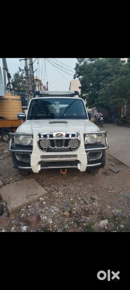 Mahindra Scorpio Automatic 2014