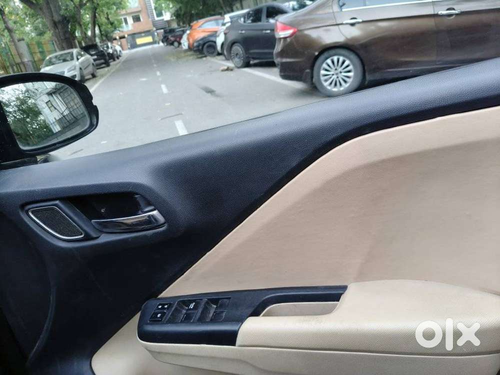 Honda City I-vtec V, 2017, Cng & Hybrids