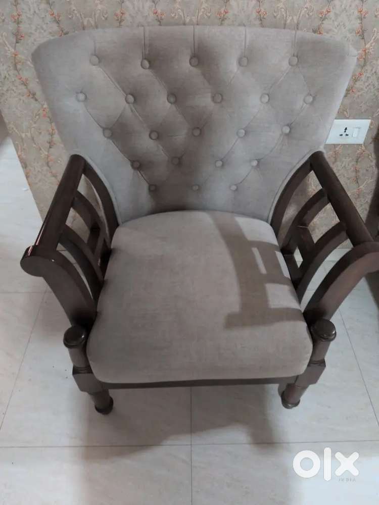Solid Teakwood Sofa Set &ndash; 3+1+1  Excellent Condition