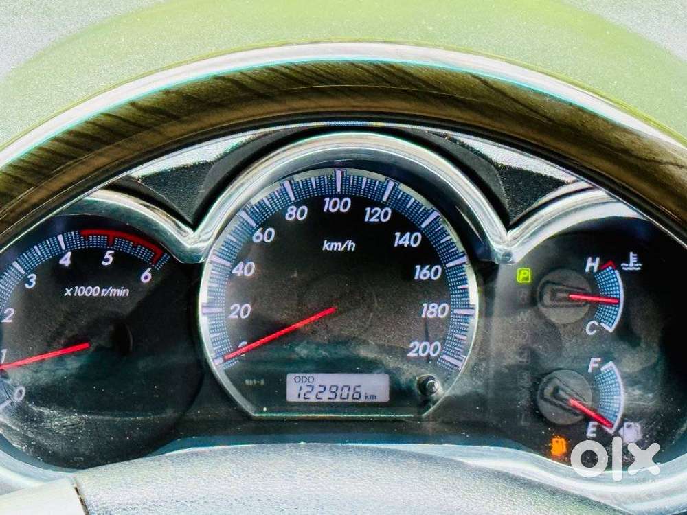 Toyota Fortuner 4x2 At, 2014, Diesel