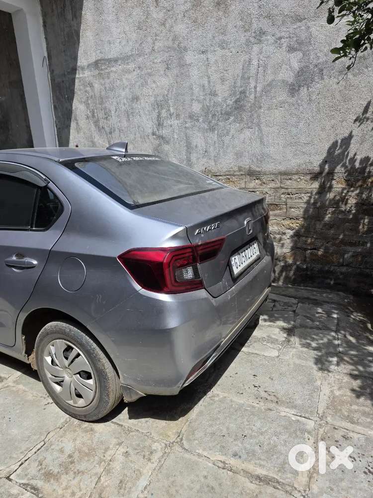 Honda Amaze 2025 Petrol + Cng