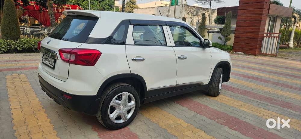 Maruti Suzuki Brezza 1.5 Lxi Smart Hybrid, 2020, Petrol