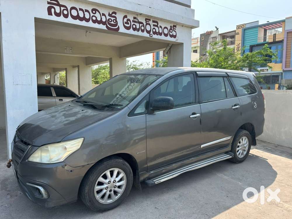 Toyota Innova 2014 Diesel Well Maintained